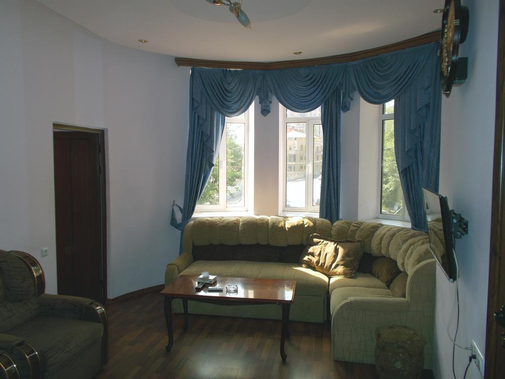 Manand Hotel Yerevan Luaran gambar